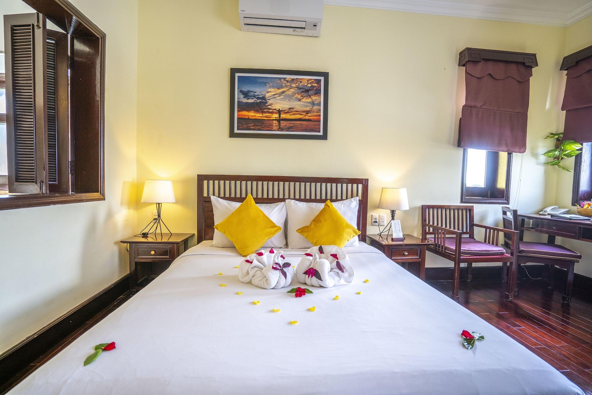 Hoi An Riverside Resort & Spa Bagian luar foto