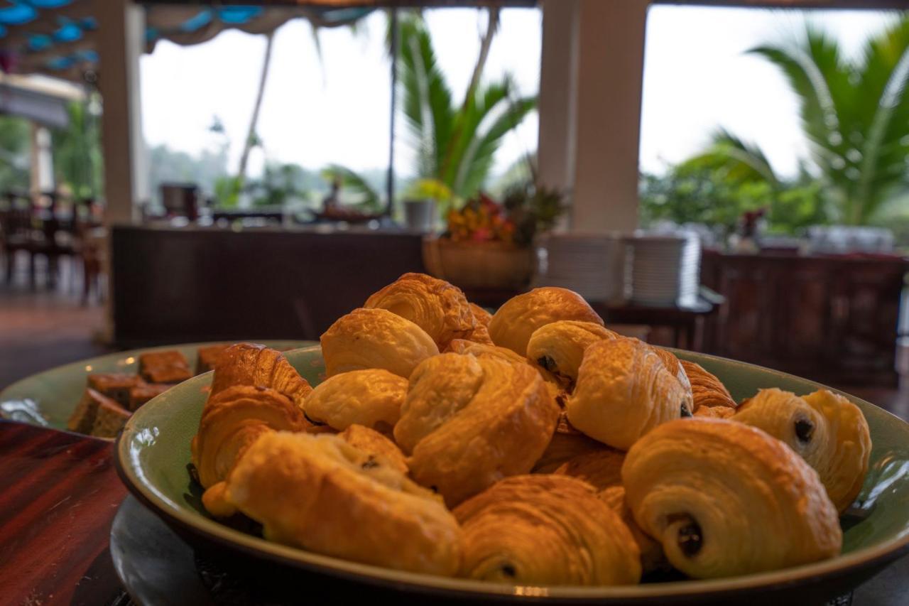 Hoi An Riverside Resort & Spa Bagian luar foto
