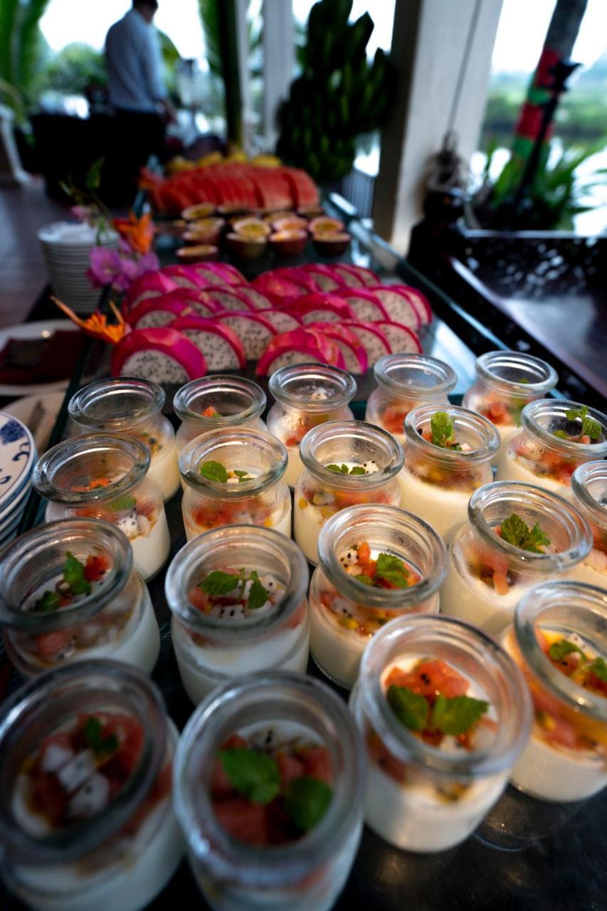 Hoi An Riverside Resort & Spa Bagian luar foto
