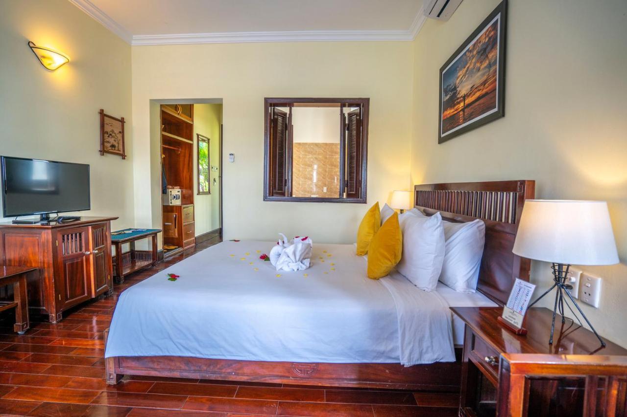Hoi An Riverside Resort & Spa Bagian luar foto
